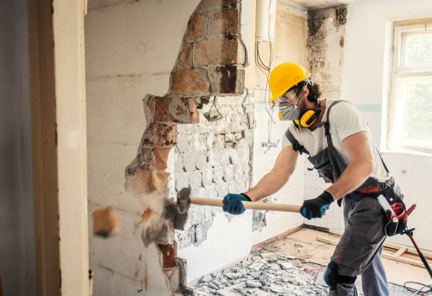 Best Concrete Flooring Contractor  in Leona Valley, CA